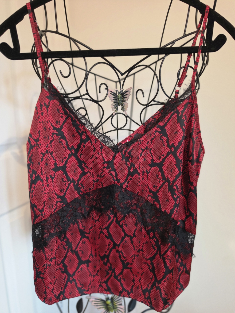 Red Snake-Print Lace Trim Silky Crop Cami‎